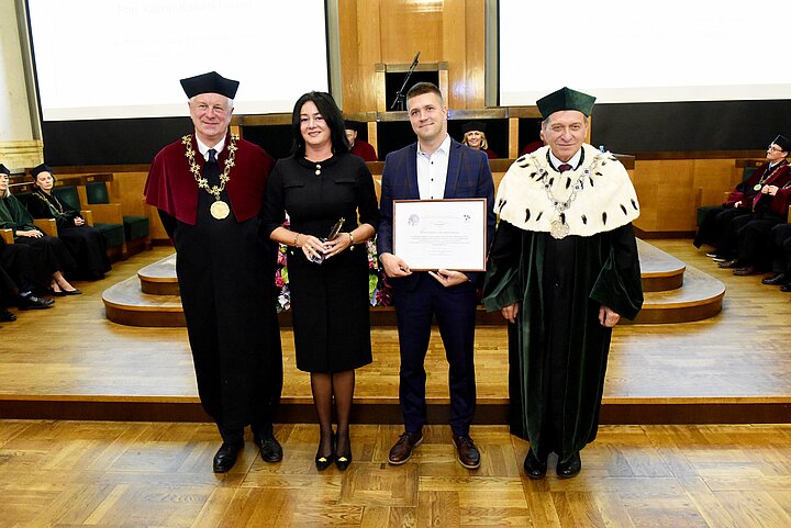 Honorowe Wyróżnienia Wydziału Inżynierii Materiałowej i Ceramiki AGH - Keramos