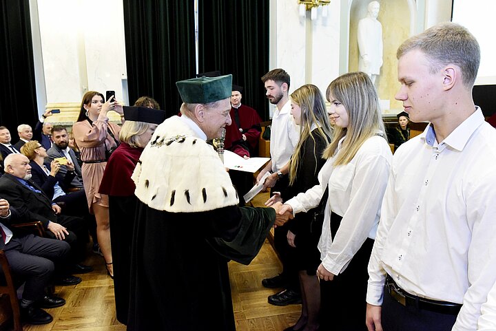 Wyróżnienia dla studentów Wydziału Inżynierii Materiałowej i Ceramiki AGH